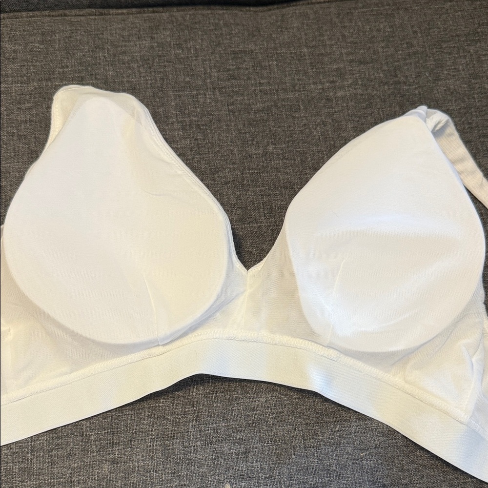 Knix white Wireless Bra - Picture 6 of 6